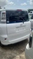 Toyota Sienta 1.5 FWD 2013 White - 2