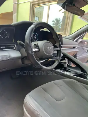 2023 Hyundai Elantra SEL Gray