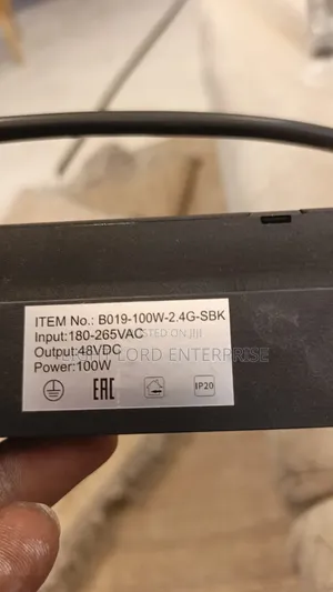 Chamberlain 300W 48V Magnetic Track Rail Power Supply