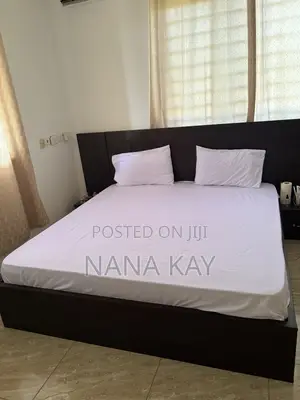 Queen Size Bed with Drawers