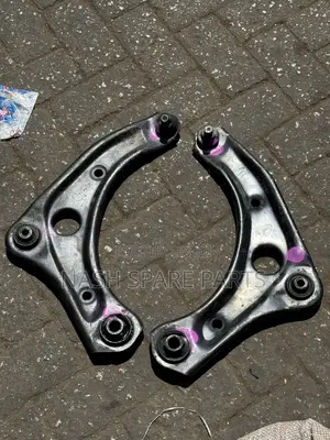 Nissan Versa, Note, Micra Lower Arm (2012-2019)