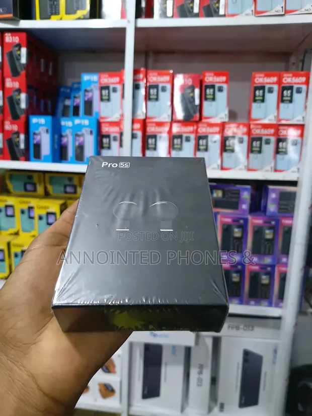 Pro 5s Wireless In-Ear Headset - 1