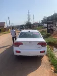 Honda Civic 2010 White - 3