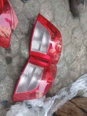 Toyota Vitz 2006-2007 Tail Light Pair