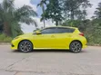 Toyota Corolla SE Special Edition 2017 Yellow - 1