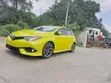 Toyota Corolla SE Special Edition 2017 Yellow - 2