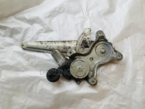 Toyota Camry Door Locks, Handles & Machines (2007-2011) - 1