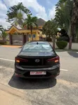 Hyundai Elantra SE 2020 - Black - 2