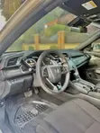Honda Civic EX Hatchback 2019 White - 3