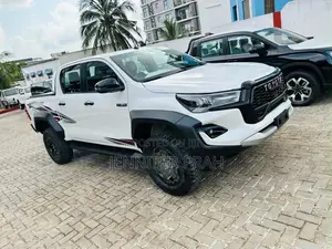 New Toyota Hilux GR-S 2026 White