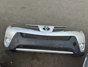 Toyota RAV4 2014-2015 Front Bumper (Used)