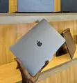 Apple MacBook Pro 2017 13" 8GB RAM, 256GB SSD - 2