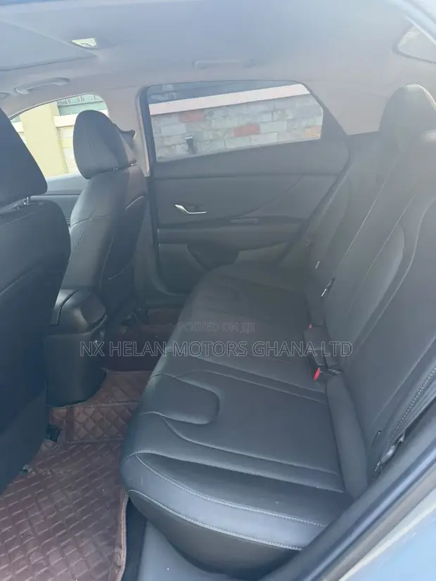 Hyundai Elantra 2021 Gray - 1