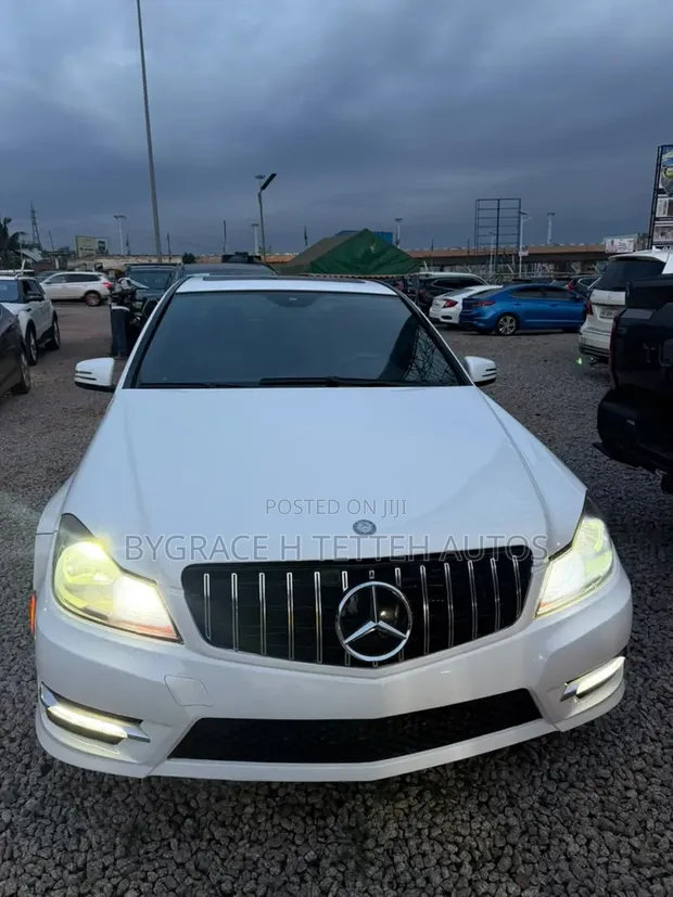 Mercedes-Benz C300 2014 White - 1