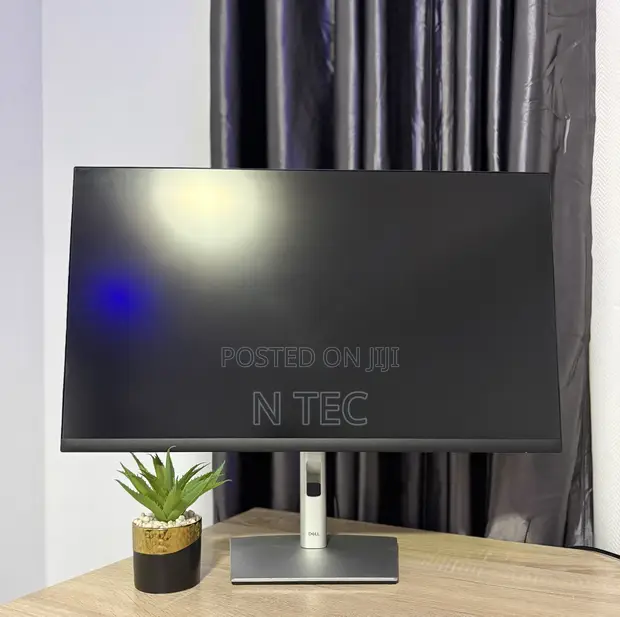 Dell P2721q 27" 4K USB-C Monitor - 1