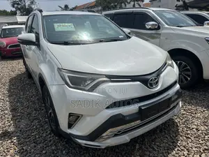 2017 Toyota RAV4 Limited FWD SUV
