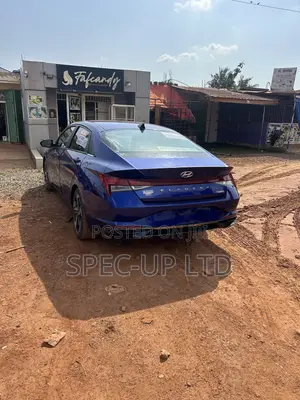 Hyundai Elantra Limited 2022 Blue