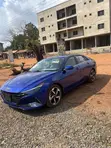 Hyundai Elantra Limited 2022 Blue - 2