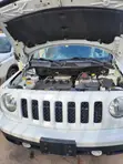 Jeep Patriot Latitude 4x4 2016 White - 1