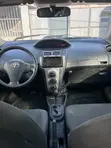 Toyota Vitz 1.0 FWD 5dr Hatchback 2010 Silver - 3