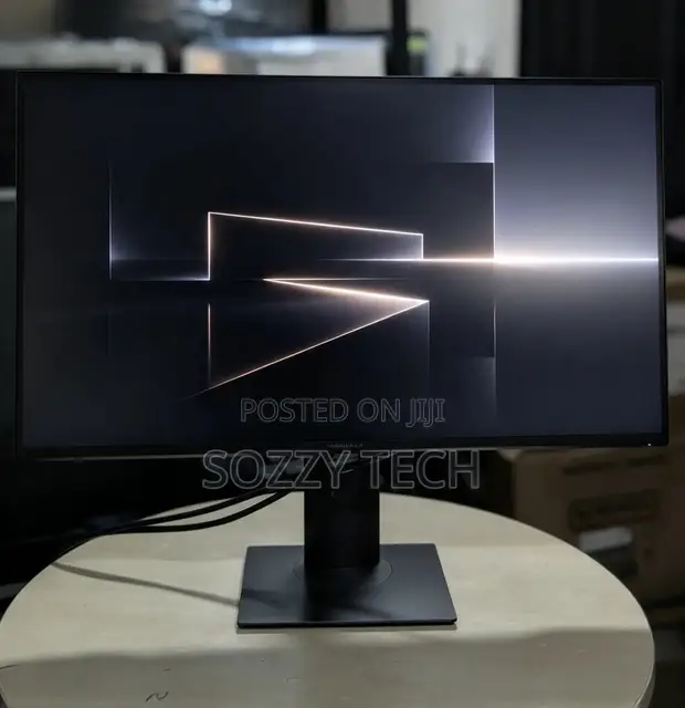 Dell U2718Q UltraSharp 27-Inch 4K Monitor - 1