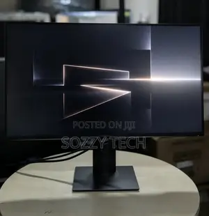 Dell U2718Q UltraSharp 27-Inch 4K Monitor