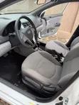 Hyundai Accent SE Sedan 2017 White - 3