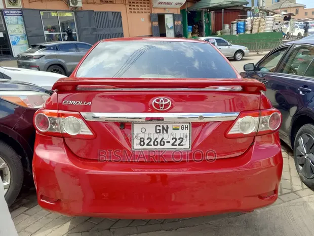2013 Toyota Corolla LE Sedan - 1