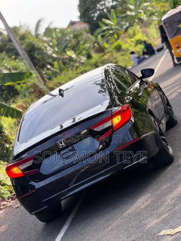 Honda Accord EX 2018 Black - 1