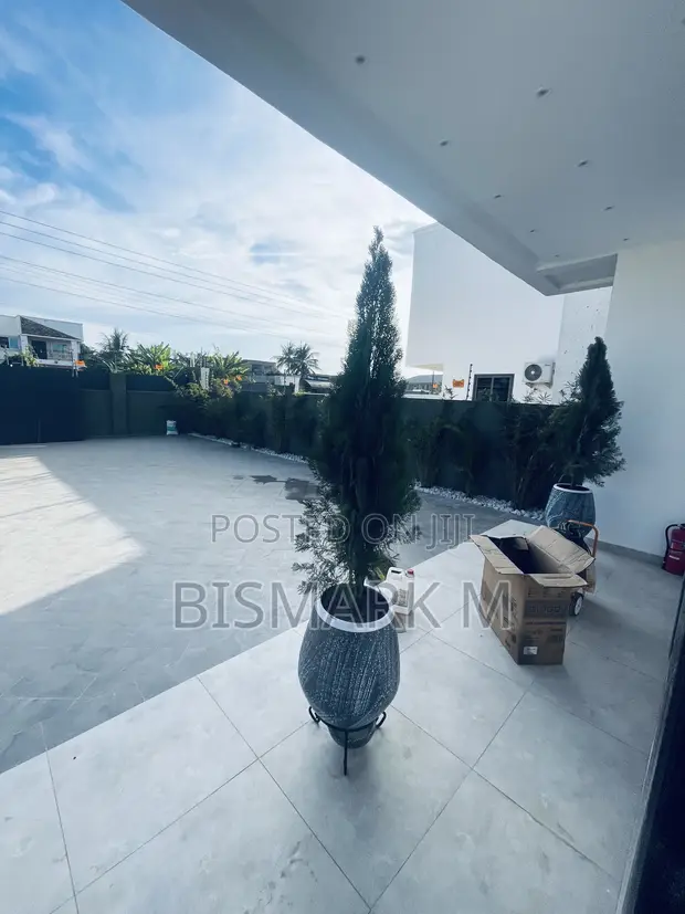 4 Bedroom House with Boys Quarters for Sale in Ashaley Botwe - 1
