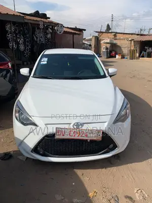 2019 Toyota Yaris White