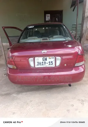 Nissan Sentra 2003 Red