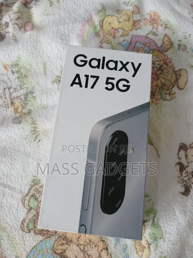 New Samsung Galaxy A17 5G 256GB Gray - 1