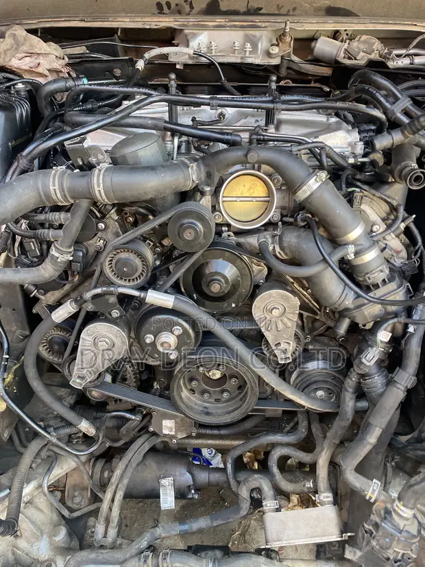 Range Rover Vogue V8 Supercharged Engine (Foreign Used) - 1