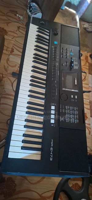 Yamaha PSR-E473 Electronic Keyboard