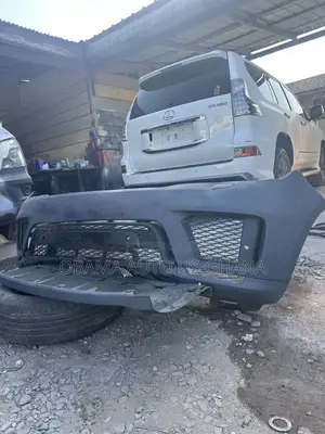 Land Rover Range Rover Sport SVR Front Bumper (2017-2022)
