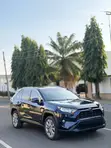 Toyota RAV4 XLE Premium 2021 Blue - 4
