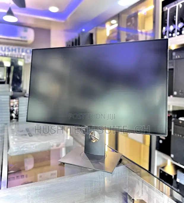 27'' Dell HDR IPS 4K Monitor - 1