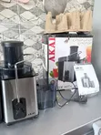 Akai Commercial Fruit Juicer - 1