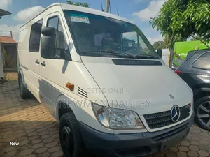 Mercedes-Benz Sprinter 2004 - White