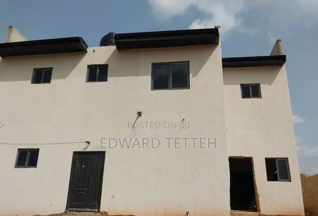 4 Bedroom House for Sale in Eddy Properties, Kumasi - 1