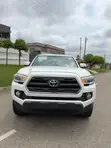 Toyota Tacoma 2018 White - 1