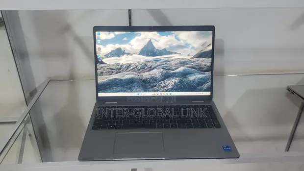 Dell Latitude 5520 Laptop - 11th Gen i7, 16GB RAM, 512GB SSD - 1