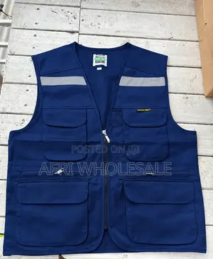 Media Vest - Multi-Pocket, Reflective