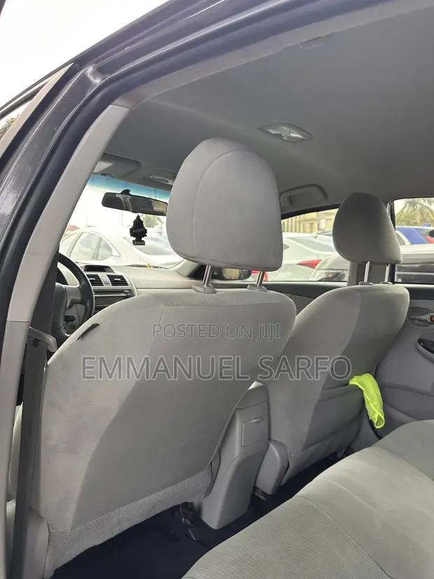 Toyota Corolla L 2012 Gray Sedan - 1