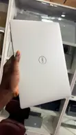 Dell XPS 13 Laptop - Intel Core i7, 16GB RAM, 512GB SSD - 4