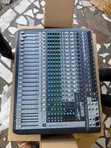 Soundcraft Signature 22 Analog Mixer - 1
