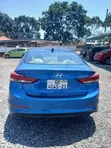 Hyundai Elantra 2018 Blue - 2