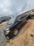 Toyota Voxy 2010 - 2