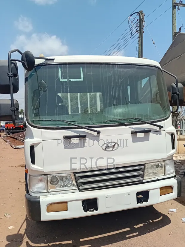 Hyundai Mighty Truck (5 Tons) - 2012 - 1